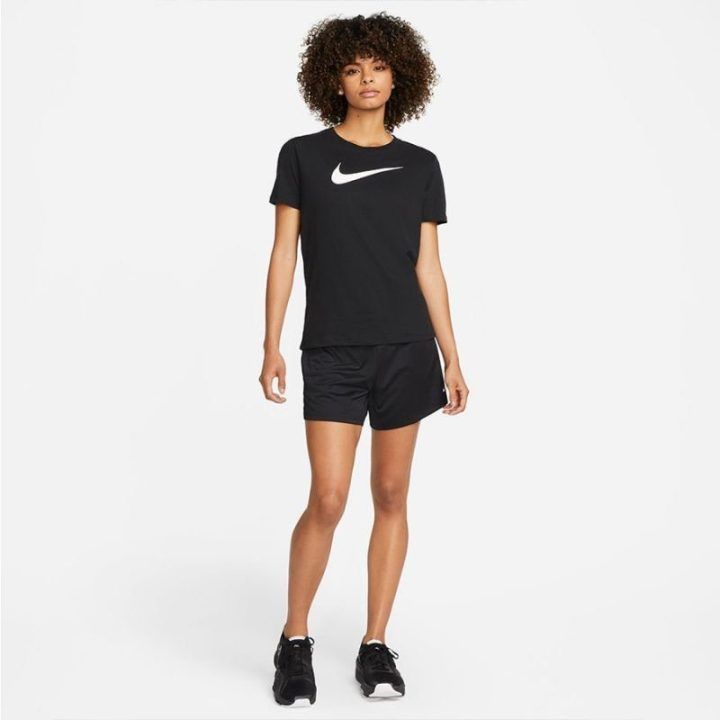 Moteriški įprasto kirpimo marškinėliai Nike DF Swoosh, juodi
