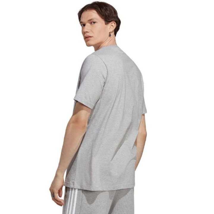 Vyriški marškinėliai adidas Essentials su mažu siuvinėtu logotipu, pilki