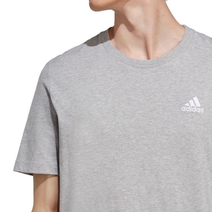 Vyriški marškinėliai adidas Essentials su mažu siuvinėtu logotipu, pilki