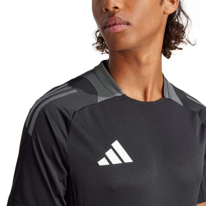 Vyriški prigludusio kirpimo marškinėliai adidas Tiro 24, juodi