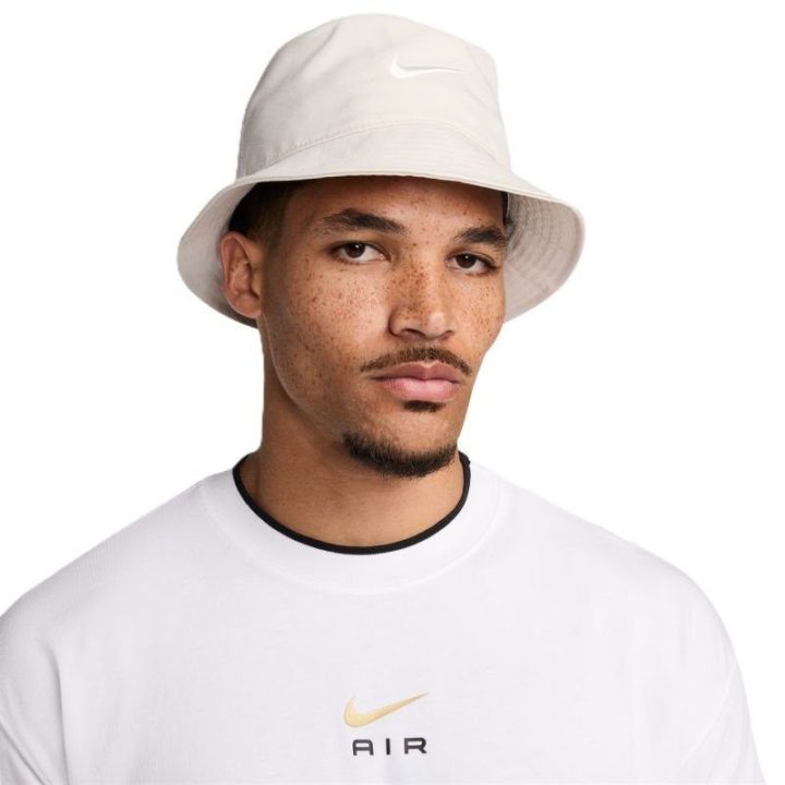 Skrybėlė su siuvinėtu Swoosh logotipu Nike Apex