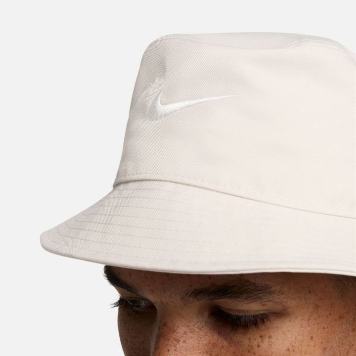 Skrybėlė su siuvinėtu Swoosh logotipu Nike Apex