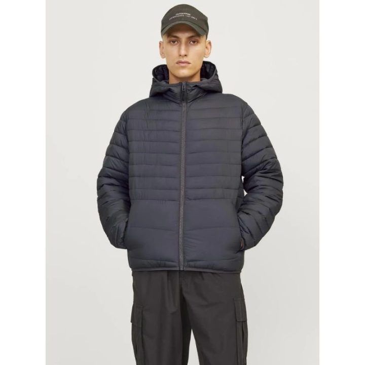 Vyriška striukė, susilankstanti į kišenę Jack&Jones Jjestate