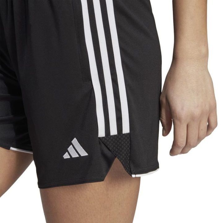 Moteriški ilgesni treniruočių šortai adidas Tiro 23 League, juodi