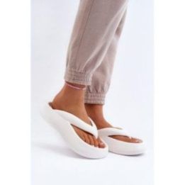 Moteriškos šlepetės ant masyvios platformos STEP IN STYLE, baltos