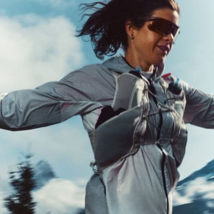 Moteriška vėjo striukė adidas TERREX Xperior CLIMA365, juoda ir balta