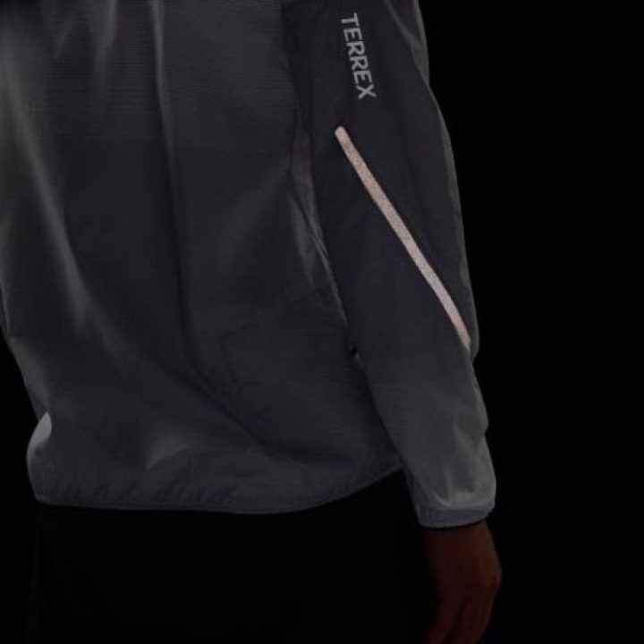Bėgimo striukė adidas TERREX Xperior CLIMA365, juoda ir balta