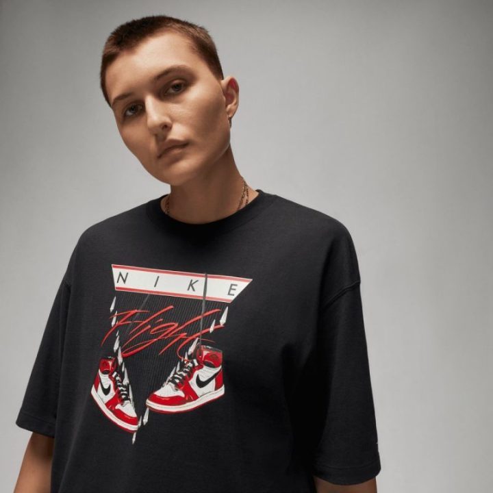 Moteriški laisvo kirpimo marškinėliai Nike Jordan Flight, juodi
