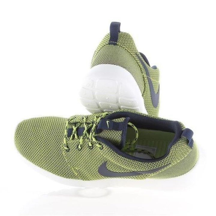Moteriški sportbačiai su putplasčio amortizacija Nike Rosherun, žali