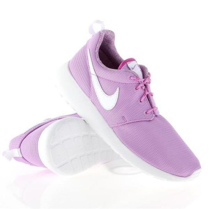 Moteriški sportbačiai Nike Rosherun, violetiniai