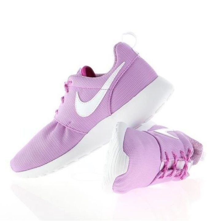 Moteriški sportbačiai Nike Rosherun, violetiniai