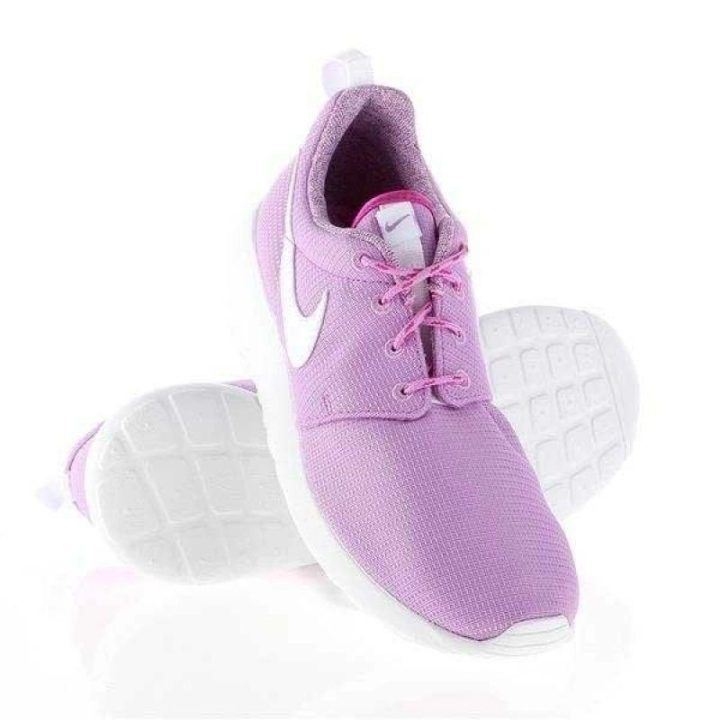 Moteriški sportbačiai Nike Rosherun, violetiniai