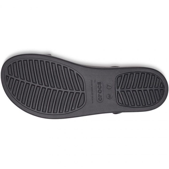 Moteriškos basutės su 45 mm pleištiniu kulnu Crocs Brooklyn, juodos