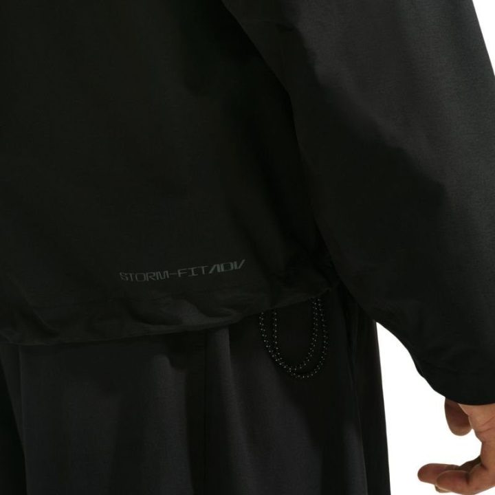 Vyriška vandeniui ir vėjui atspari striukė Nike Windrunner, juoda