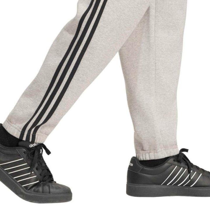 Vyriškos siaurėjančios kelnės adidas Essentials, pilkos