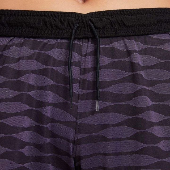 Moteriški treniruočių šortai Nike Dri-FIT Strike, violetiniai