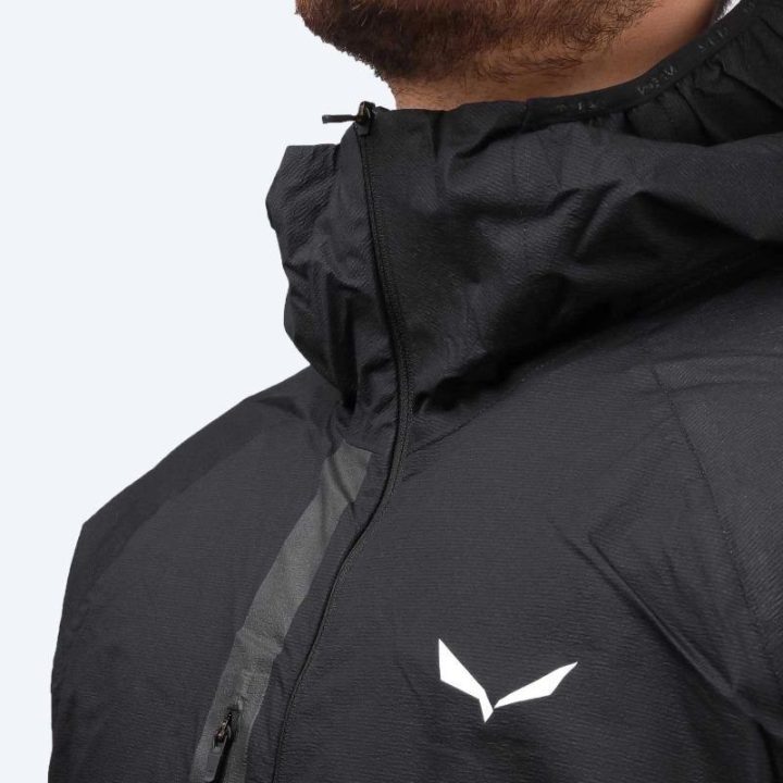 Moteriška izoliuota striukė Salewa Vioz Alpha, juoda