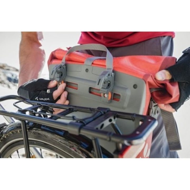 Dviračio krepšys Vaude Aqua Back, 48 l, juodas