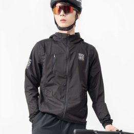 Dviratininko striukė nuo vėjo Rockbros TLWT002 ROAD TO SKY, juoda