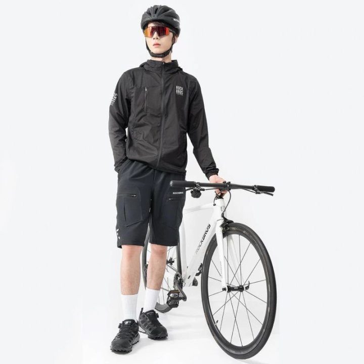 Vėjui atspari dviratinė striukė Rockbros ROAD TO SKY, 114 cm, juoda