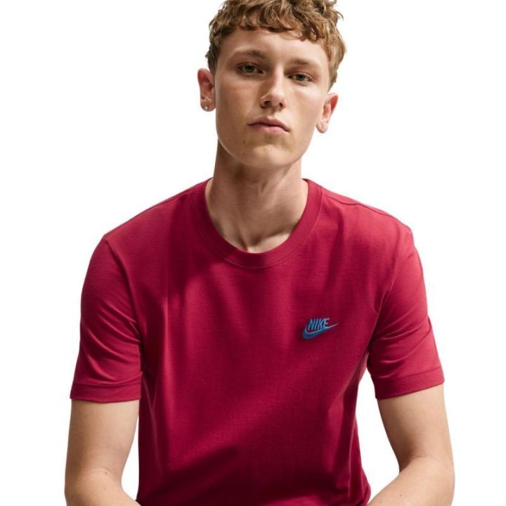 Vyriški marškinėliai su nedideliu logotipu Nike Club Tee, raudoni