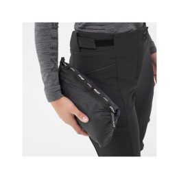 Moteriška pūkinė striukė Millet Evole Light 700, juoda