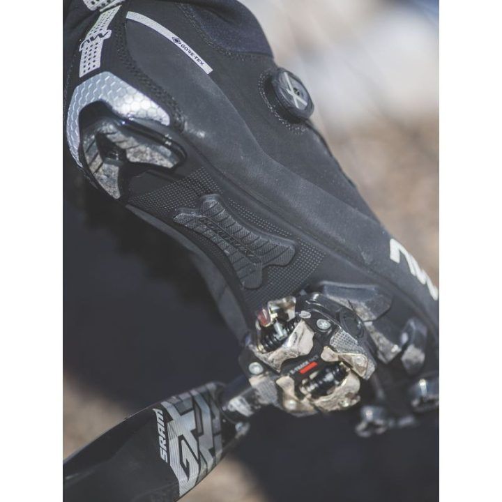 Dviračių batai su GORE-TEX membrana Northwave Extreme XC GTX