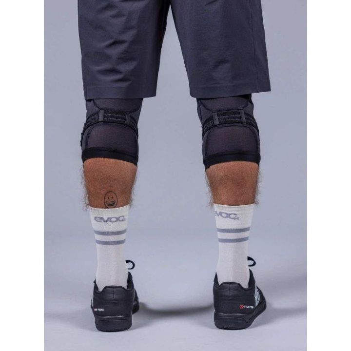 Kelių apsaugos EVOC Knee Protector LS Flex Enduro, juodos