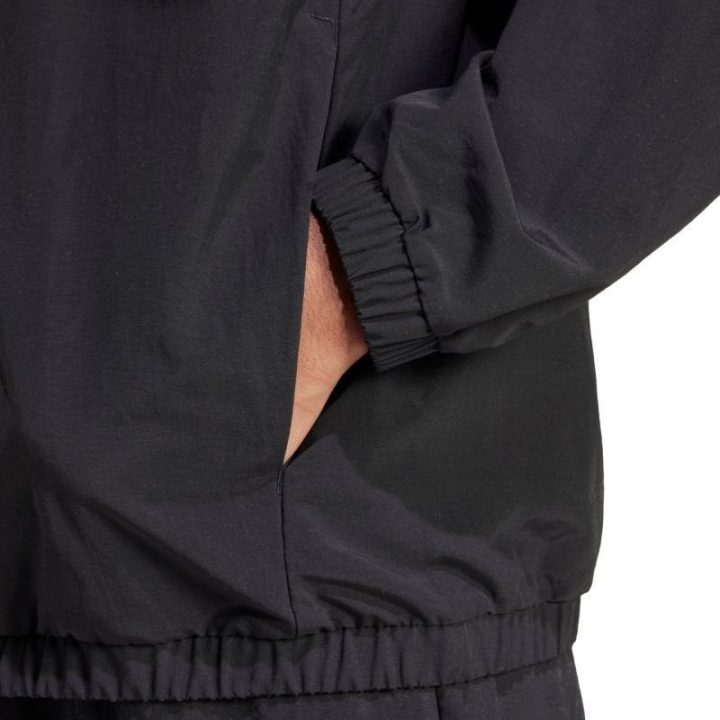Vyriška vėjo striukė adidas Essential Small Logo, juoda