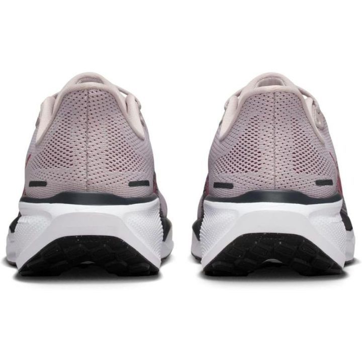 Moteriški sportbačiai Nike Pegasus 41