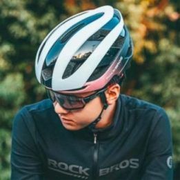 Dviračio šalmas su ventiliacijos angomis Rockbros, mėlynas ir rožinis