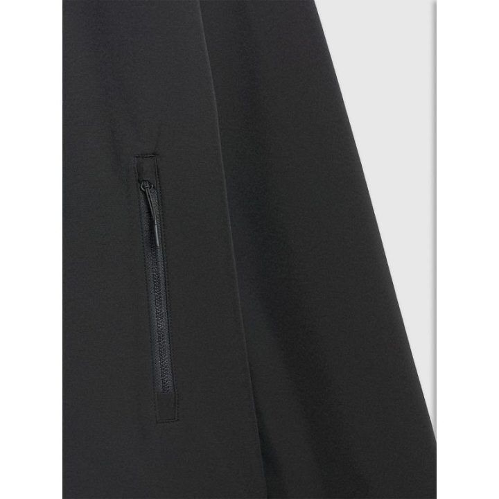 Vyriška softshell striukė su apsauga nuo vėjo 4F, juoda