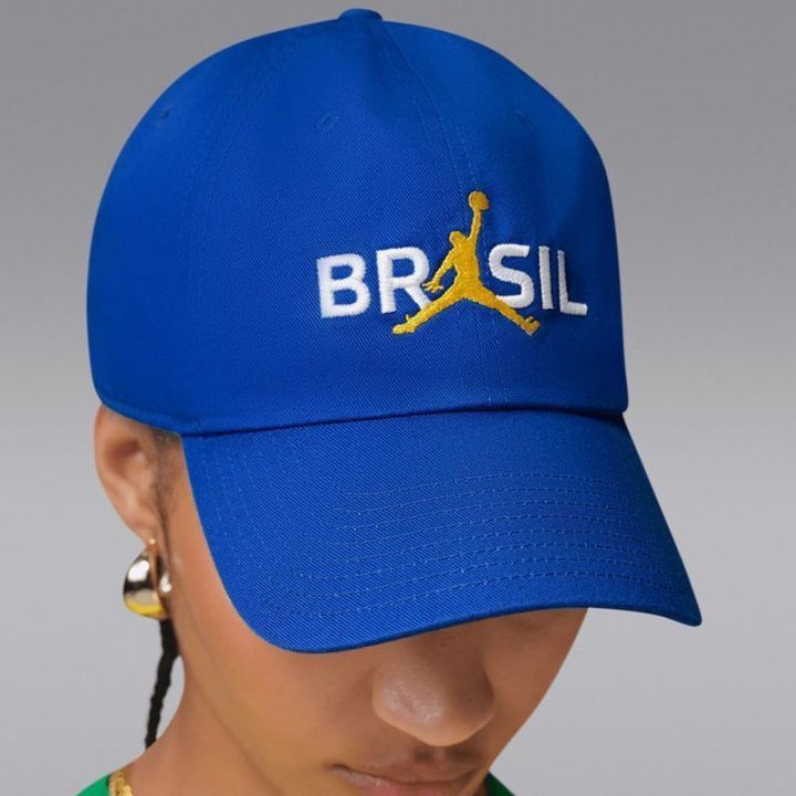 Kepurė su snapeliu Jordan Club Brasil