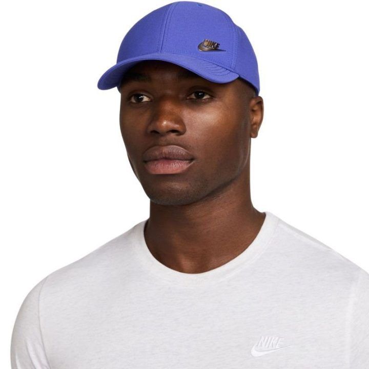 Kepurė su snapeliu Nike Dri-FIT Club, violetinė