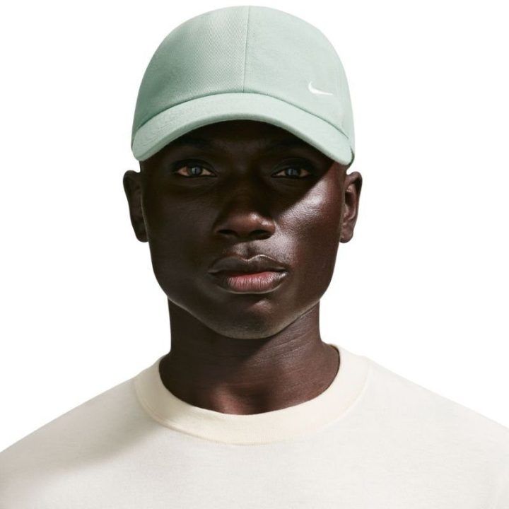 Uniseks kepurė su lenktu snapeliu Nike Club, žalia