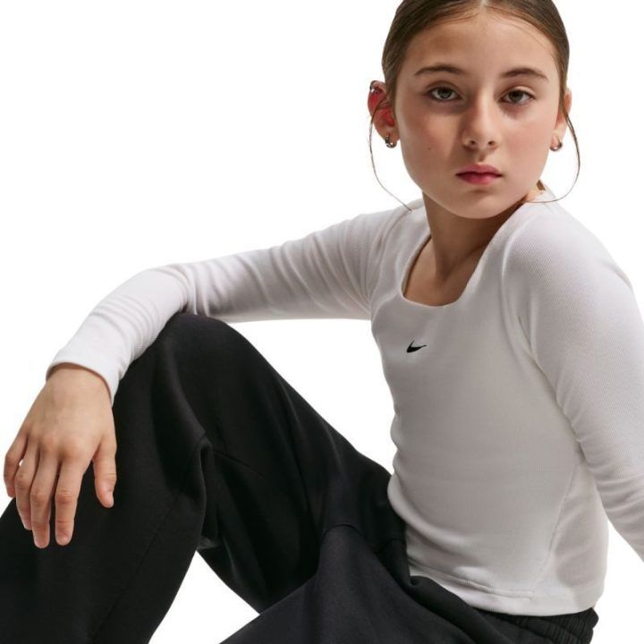 Vaikiškos kelnės plačiomis klešnėmis Nike Sportswear, juodos