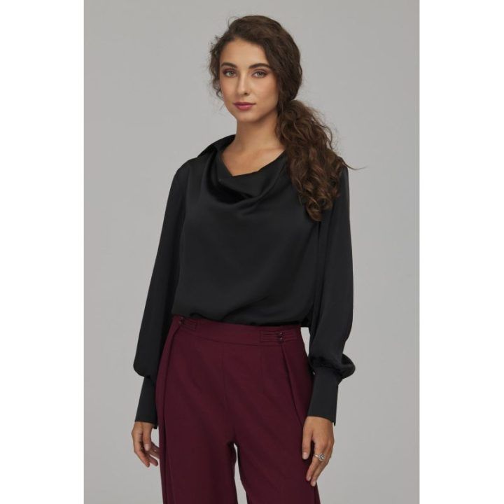 Moteriška palaidinė su klasikine apykakle Nife, juoda