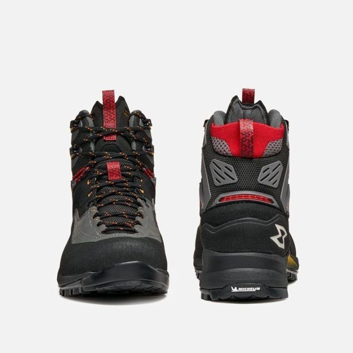 Vyriški žygio batai Garmont Akron Mid GTX, juodi