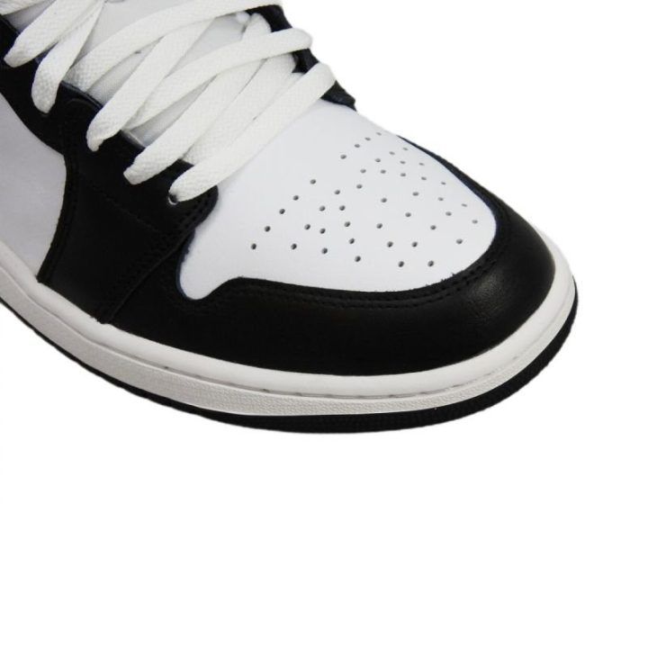 Vyriški sportbačiai aukštu auliuku Air Jordan 1 Mid, balti