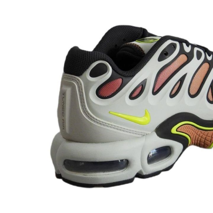 Vyriški sportbačiai Nike Air Max Plus Drift, pilki ir žali