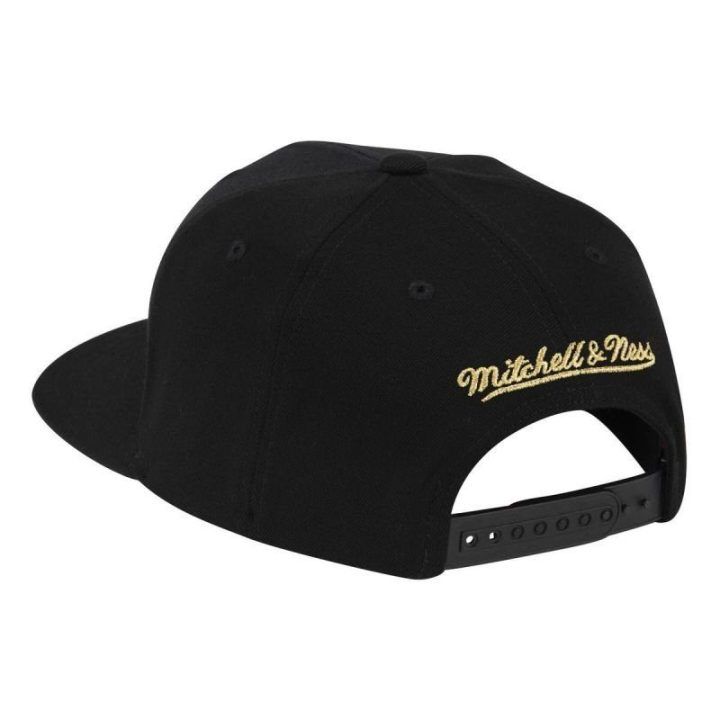 Uniseks kepurė Mitchell & Ness Bulls, juoda ir auksinė