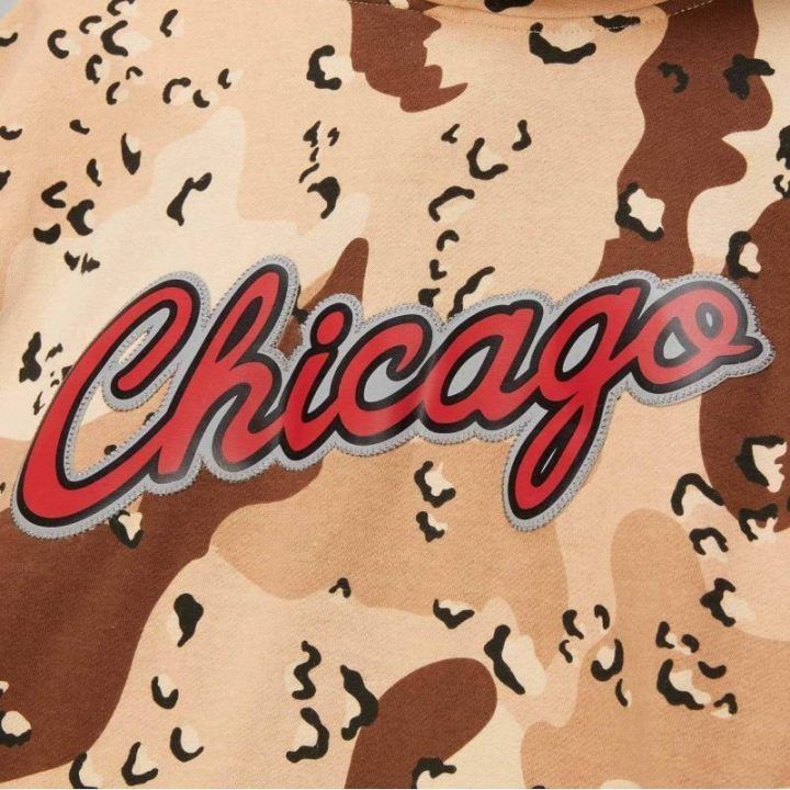Vyriškas džemperis su gobtuvu Mitchell & Ness Bulls, kamufliažinis