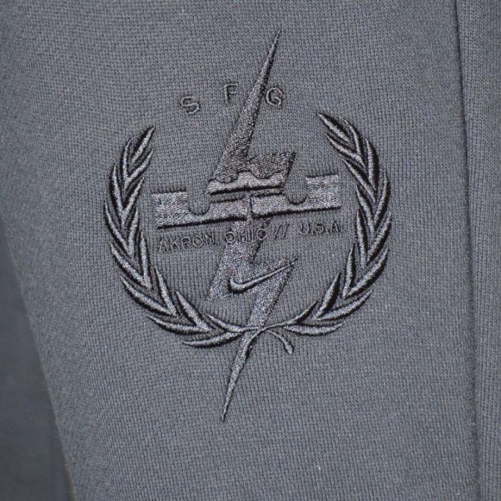 Sportinės kelnės Nike LeBron, juodos