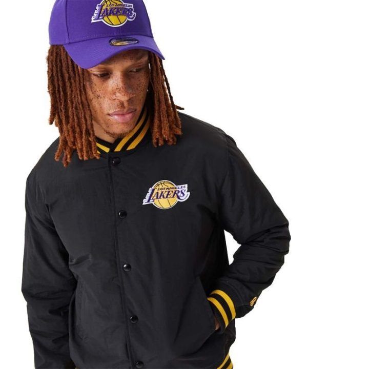 Vyriška bomberio tipo striukė New Era Lakers, juoda ir auksinė