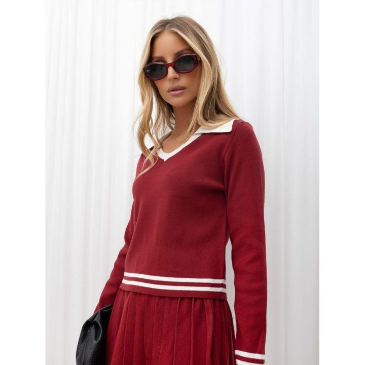 Moteriškas megztinio ir sijono komplektas su polo apykakle Italy Moda, bordo