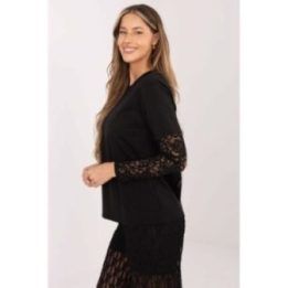 Moteriška palaidinė su nėrinių rankovėmis Italy Moda, juoda