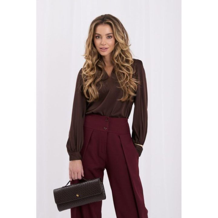 Moteriška palaidinė su V formos iškirpte Italy Moda 232752, ruda
