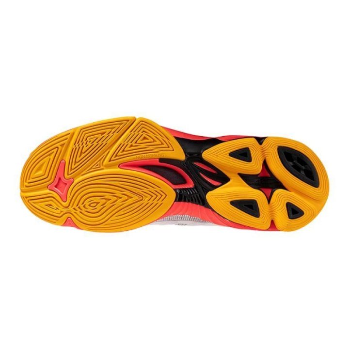 Vyriški sportbačiai vidutinio aukščio auliuku Mizuno Wave Voltage 2